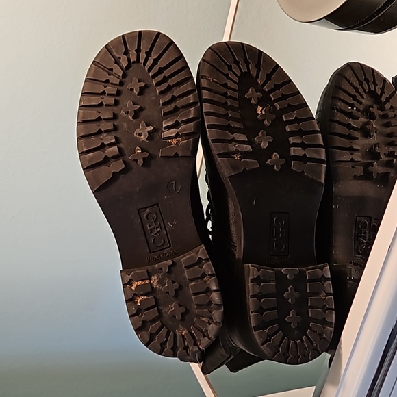 Boots - Picture 4 of 7